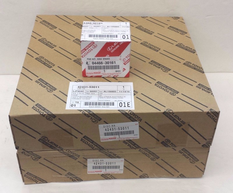 LEXUS OEM FACTORY REAR BRAKE ROTOR AND PAD SET 1998-2002 GS300 / GS400