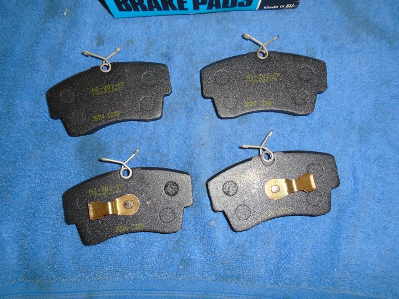 Vauxhall Carlton 3.0, Senator 2.5i, 2.6i, 2.6iCD, 3.0i, 3.0i CD Front Brake Pads gallery