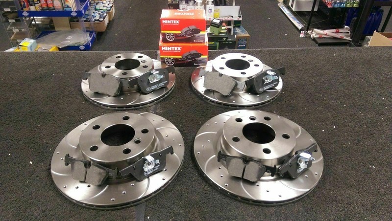 FOR BMW 220D 220i 225D 228i 418D 420D 420i 425D FRONT REAR BRAKE DISCS AND PADS