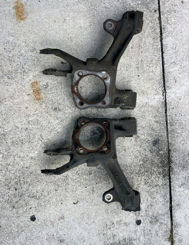 00-05 Toyota Celica GTS Rear Disc Brake Knuckles OEM Left & Right