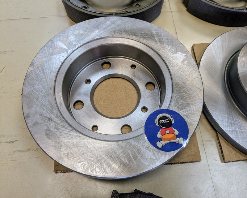 Front Brake Rotors, Pads, Rear Shoes Daihatsu Hijet S110P S110P - RH LH Set gallery