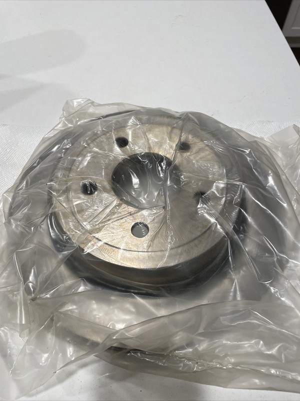 New Qualis 54105 Rear Brake Rotor fits 1996-02 Crown Victoria Town Car