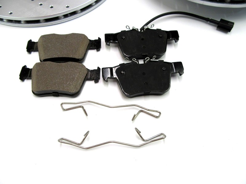 Maserati Levante S rear brake pads & rotors LOW DUST TopEuro #588 gallery