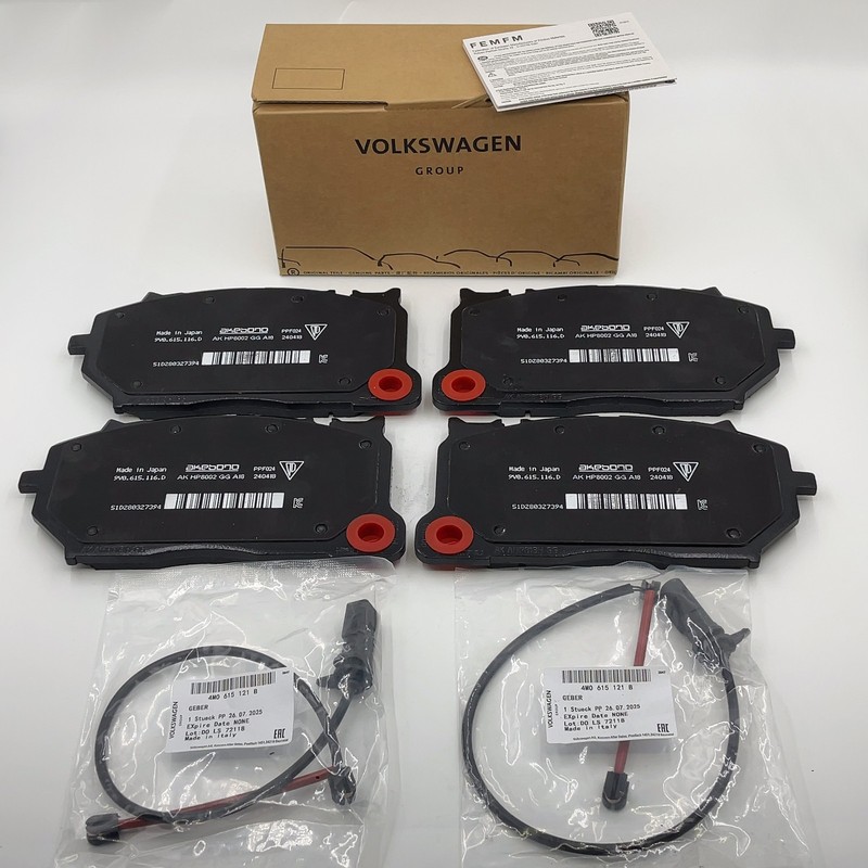 New Front Brake Pad Set 4M8-698-151-D Fit Audi RS6 RS7 RS Q8 2020+ gallery