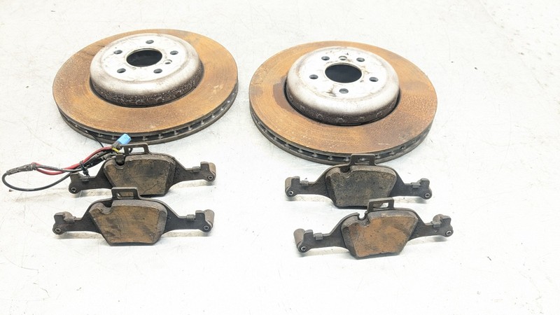 BMW I4 G26 BRAKE DISCS & PADS FRONT LEFT & RIGHT SIDE PAIR X2 2024