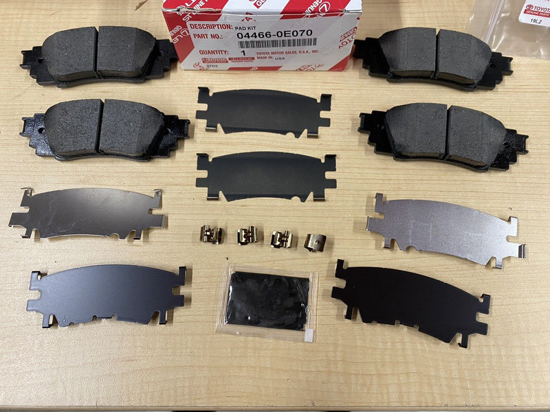 2019-2024 LEXUS ES350 OEM NEW REAR BRAKES ROTORS BRAKE PADS & SHIMS gallery