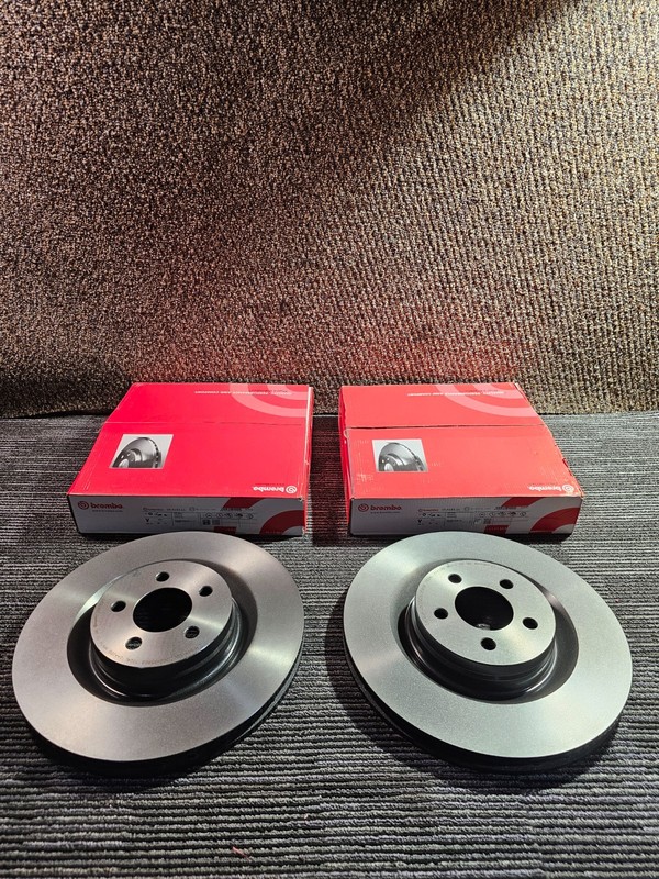 (QTY 2) Brembo 09.A183.11 UV Vented Front Brake Rotor For Dodge Charger 06-20