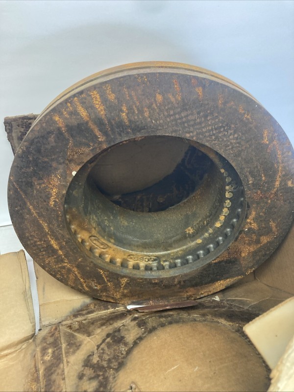 Meritor 3218Y1065 Rotor Lots Of Surface Rust SEE PICTURES | U.S.A. SELLER gallery